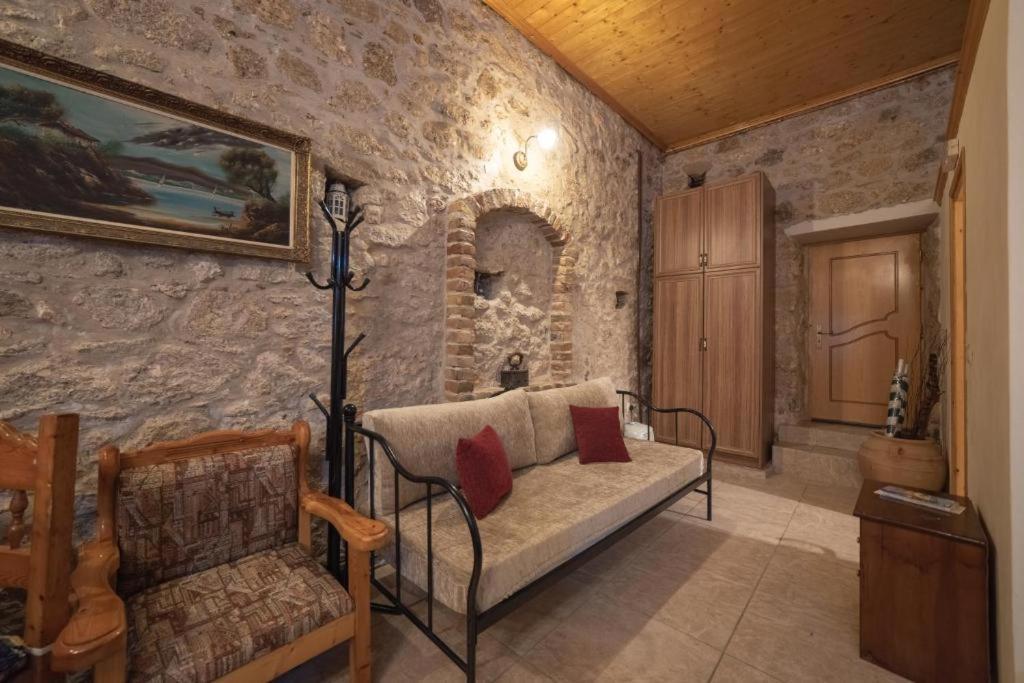 Ferienwohnung Menecrates Rustic - San Matteo Ágios Matthaíos Exterior foto