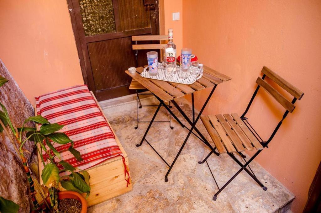 Ferienwohnung Menecrates Rustic - San Matteo Ágios Matthaíos Exterior foto